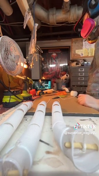 MIMIC COSTUME! PART: 3 #dungeonsanddragons #mimic #art #sculture #costume #cosplay #monster #dice #dungeons #dungeonmaster #nat20 #criticalrole #cardboard #chest #bookcase #nycc2023 #sword #arrow #knight #criticalrole #wizard #wizardsofthecoast