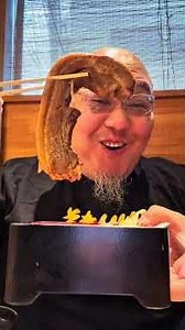角煮デカすぎて丼からは み出るランチがヤバい