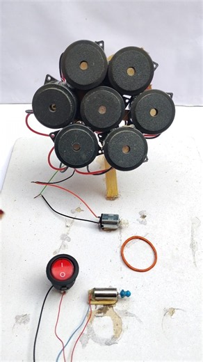 How I Made 7 Buzzers Work Using a DC Motor