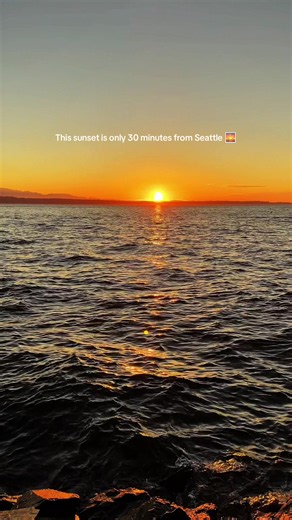 You don’t have to drive hours to witness an unforgettable Pacific Northwest sunset. 🌅 Edmonds Waterfront delivers golden skies, ferry views, and the Olympic Mountains all in one frame. Save this spot for your next evening escape. ✨ 📍Edmonds Waterfront, Washington #Edmonds #Seattle #Washington #PNW #Sunset