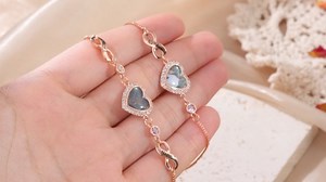 Watch personalized photo locket bracelet with picture on Amazon Live