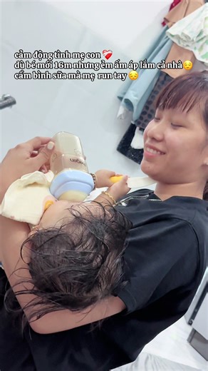 dù mới 16m nhưng con đã ấm áp đến vậy rồi 🥰 em bé tình cảm của mẹ #j4f #fyp #thibunlaconne #embehungdu #baby