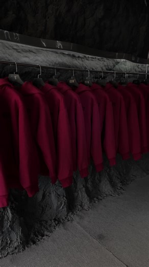 Red looks different when it’s worn with intention. 🍷 | red outfits