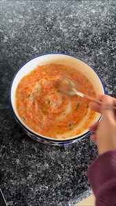 Suji Carrot Upma (Baby Version) • Suji – dry roasted • Gajar – boiled • Onion & tomato – finely chopped • Ghee • Water Coriander leaves Method: Dry roast suji. In a pan add ghee, sauté onion & tomato till soft. Add boiled gajar and roasted suji. Add water & Dhaniya powder & Leaves. cook on low flame and mash well for a soft, baby-friendly texture. Cool & serve. #SujiUpmaForBabies #9MonthBabyFood #BabyDinnerIdeas #HomemadeBabyFood #IndianBabyFoodIdeas #NoPressureFeeding #RealMomLife #BabyFeedingJ
