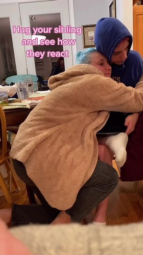 Sibling Hug Challenge: Heartwarming Reactions | Jessica Brother Musang