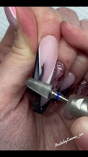 COLOUR BLOCKING WITH ACRYLIC 😍😍 #nails #nailvideos #fyp #foryou #foryoupage #acrylicnails #viral #glitterbels