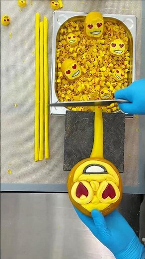Making Love Emoji Candy! Satisfying Candy Art 😍