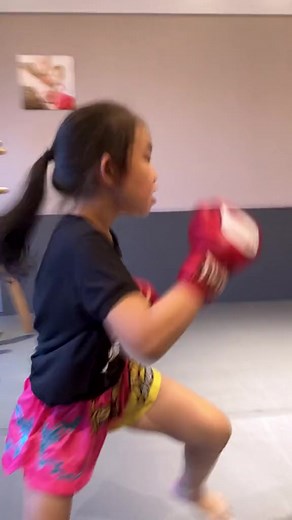 2.5M views · 54K reactions | Amazing kid boxing training #training #boxing @followers | The RL VID | Facebook