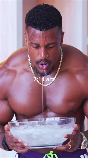 Bro got beaten by wife 😱🇺🇸🇺🇸#fitnesstips #ashtonhall #dailyroutines #struggle #unitedstates