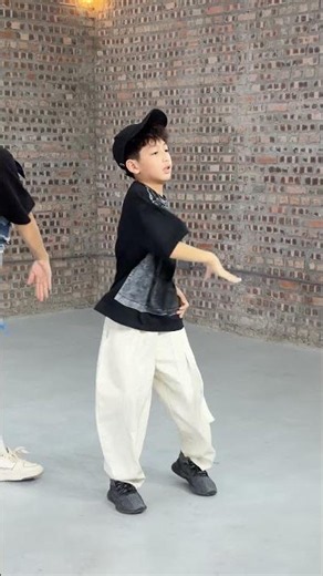 MXE- Chinese Dance ver 3. #dance #lecirque #day #nhay #minhx