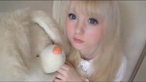 Die Puppe lebt