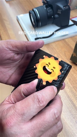 Multi Card Holder with RFID Blocking Features