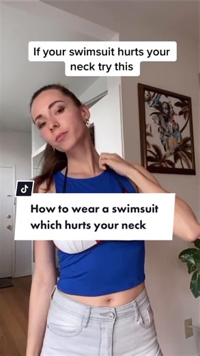 How to Prevent Neck Pain while Wearing a Swimsuit