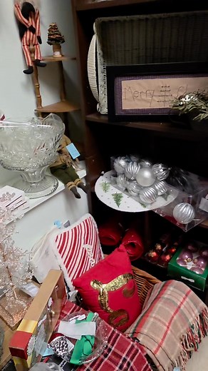 We have worked really hard today and cannot wait for you to shop our Holiday room this week!! | Cinderelli's Consignment Boutique