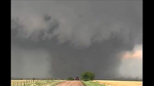 龙卷风的秘密 MYSTERIES OF THE TORNADO