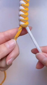 123K views · 1.5K reactions | How to Make Friendship Bracelets | Beginner Friendship Bracelet Tutorial #Beginner #Friendship #Bracelet #Tutorial | Bracelet Tutorials | Facebook