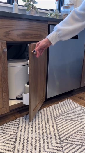 Adulting hack: Command™ Products everywhere… even where no one sees 😉