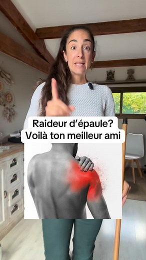 48K views · 7.5K reactions | Je te donne quelques exercices pour assouplir ton épaule raide grâce au manche à balai. Et je t’explique comment fonctionne une épaule. | KinéMargaux | Facebook