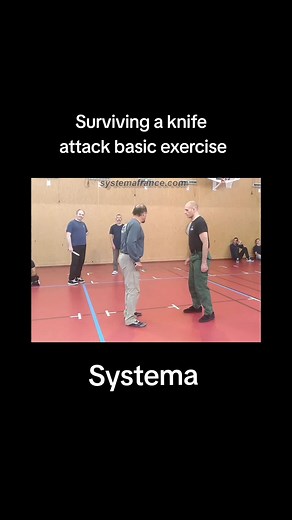 Surviving a knife attack basic exercise ! #systema #selfdefence #martialarts #survival #systemajeromekadian #knifedefence #defensapersonal #russianmartialart #artmartialrusse #breathing #personalprotection #stressmanagement