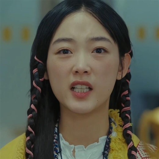 Cute girl 😍 strong enough 😆😂 Strong Girl Nam-Soon #kdrama #kdramaedit #trending