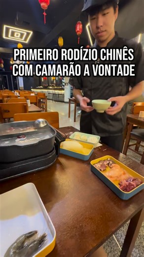 Vamo BH - As melhores dicas de BH ✌️ on Instagram: "RENOVADO O PRIMEIRO RODÍZIO DE COMIDA CHINESA EM BH @hotpotprime TUDO A VONTADE! 🔥🥢🍜 Agora além de abrir todos os dias, é incluso sobremesas também. Continua o mesmo preço todos os dias pra comer a vontade! Tudo à vontade por R$ 149,90 por pessoa! Você escolhe os ingredientes e prepara tudo do seu jeito. Comida chinesa raiz. o que te espera: 🥩Picanha, filé mignon e frango temperado 🦐Camarão VG de responsa 🍜Lamen chinês feito na hora 🍗Var