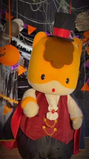ぐんまちゃん on Instagram: "おかし…い〜っぱいちょうだい！🐴 Trick or Treat!! #ハロウィン #群馬県宣伝部長 #ぐんまちゃん #gunmachan #群馬県のマスコット #ご当地キャラ #群馬 #gunma #日本 #japan"