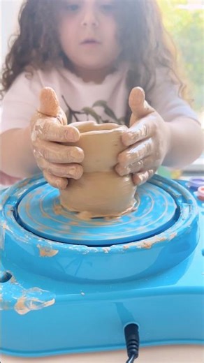The pottery wheel game teaches children to create shapes and figures in an easy and fun way. #cre...