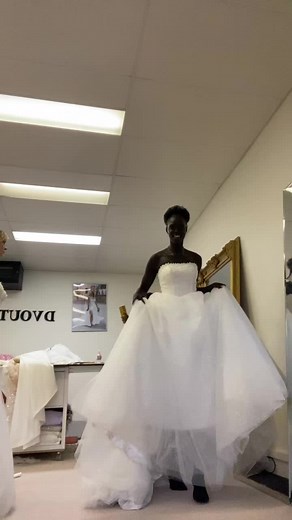 Stunning Wedding Dress Try-On Experience