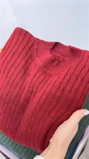 Kasa on Instagram‎: "⁨ 💚🤍‌ گپ تمام مارپيچ ( گرم بالا) ❇️سفت بافت تراكم بالا ❇️فري سايز ❇️جين ۱۲ تايي ❇️رنگبندي : ۶ رنگ کاربردی ❇️قيمت : 210 مشکی تک ۲۲۰ جهت سفارش دایرکت شود #زمستان #بافت #مارپیچ #گپ #عمده #تولیدی #تیشرت #نخی #تیشرتنخی #تیشرتهاوایی #هاوایی #تایلندی #تیشرتتایلندی #پرفروش #عمده #تخفیف #ارزانسرا #اکسپلور #خنک #قیمتپایین #تابستانه⁩⁩⁩⁩⁩⁩#زمستانه"‎