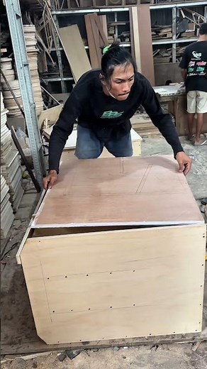 18 inch subwoofer box production process #speakerbox #woodworking #wood #subwoofer