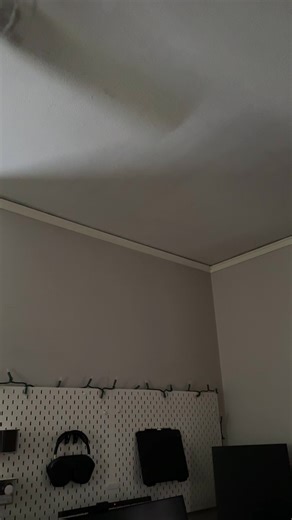 Exploring Minimalism with Sony XM6 Setup