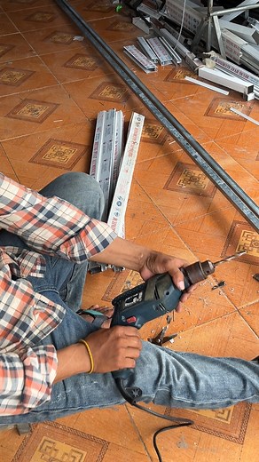 How to making aluminium window,Process of Making Glass Partition Door #Amazing #constructioncity #concrete #brickwall #constructionlife #construction #welding #technology #Innovative #Trick #steel #blacksmith #shorts #reels #workout​ #plastering #Diy #howtogrout #constructionwork #crafts #HomeBuilder | Creative Handmades Ideas Diy