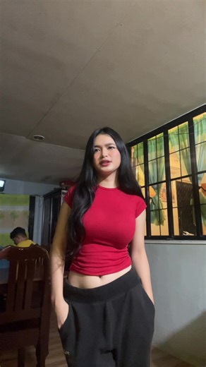 Expressive Hand Movements in Indoor Settings