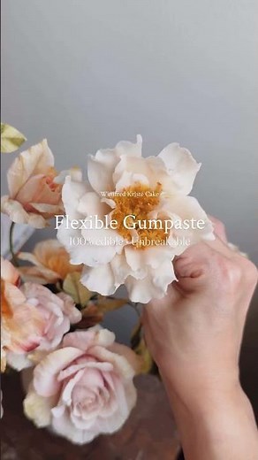 I am sorry…🫣 I thought I had sworn off gumpaste peonies… (made a switch to making wafer paper