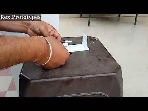 Single slit diffraction apparatus