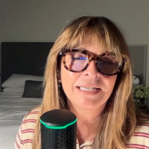 Would you buy the new Samsung VR headset? | The Gadget Show