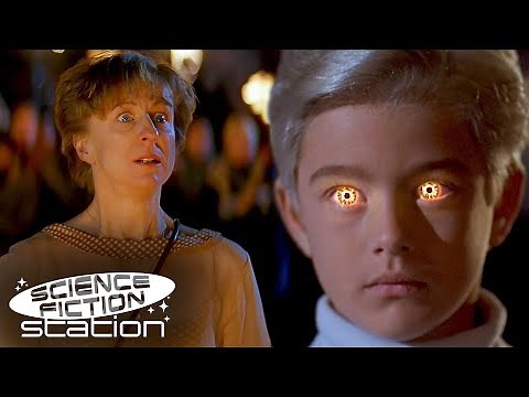 The Kids Attack The Townsfolk | Village Of The Damned (1995) | Science Fiction Station