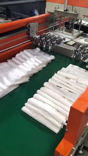 two channel plastic bag making machine from ##ruipaimachinery #plasticbagmachine #plasticbagmaking #plasticbagmakingmachine #plasticbag #plasticbags #plasticbagsealer #rupiai #asmr #plasticbagsealingmachine #thailand#blownfilmextruder#mexico #plastimagen2023 #filmblowingmachine #blownfilm #blownfilmextrusion