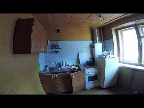 RUSSIAN Apartment Tour, Typical Soviet Working Class Flat | Back to USSR!