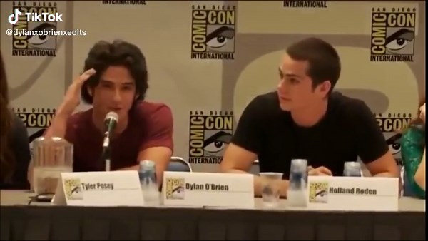 take off your shirt 💕🤩 #teenwolf #dylanobrien #tylerposey #stilesstilinski #scottmcall #foryou #foryoupage