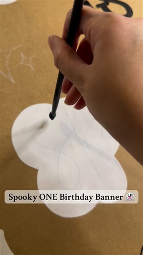 Signs by Caitlin on Instagram: "Spooky ONE Halloween birthday banner! 👻 #birthdaybanner #spookyone #spookyseason #happyhalloween #paintwithme #halloweenfirstbirthday #banner #brownpaperbanner #kraftpaperbanner #paintedsigns #signsbycaitlin #custombanner #handpaintedbanner #birminghamalabamabanner #pellcityalabamabanner #alabamabanner"
