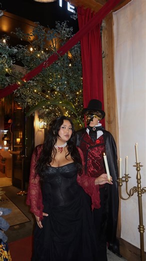 I will always be a phantom of the opera girl 🥀 • • #halloweencostume #midsizehalloweencostume midsize Halloween costume, phantom of the opera cosplay, orlando content creator, halloween costume #hhn #halloweenhorrornights | Jessica Claire Castillo