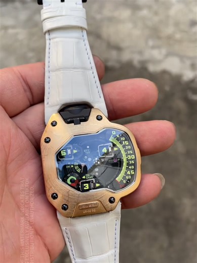 Réparation d'une montre URWERK ASMR