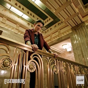 270K views · 6.4K reactions | Quite the introduction. Part 2 of #Elseworlds is AVAILABLE NOW free only on The CW App: go.cwtv.com/FLAElseworldsfb | The Flash | Facebook