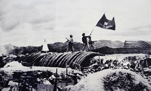 Điện Biên Phủ - Cuộc chiến giữa hổ và voi