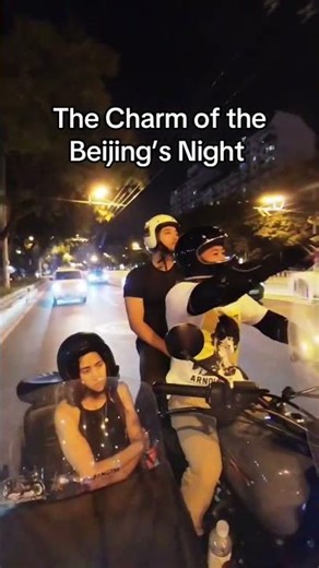 Sidecar night tour in Beijing . #beijingtravel #chinatravel #china