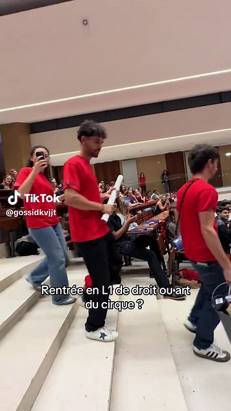 Rentrée artistique : L1 de droit ou art du cirque ?