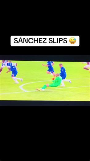 Robert Sánchez's Costly Slip in Premier League Match