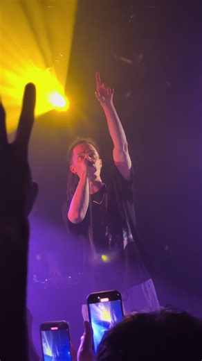 この世界はロマンスに溢れる - Kaneeeの楽曲