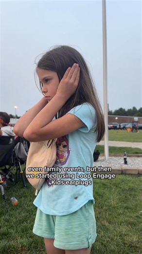 Loud noises can mean your kids don't think of recess as fun and games. ⛑ Engage™ Kids earplugs to the rescue! ⛑ They filter out the background noise so your kids can pay attention to what matters most to them. Like finally making the team 🤸⚽️🙌 | Loop